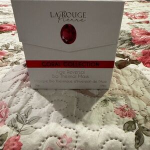 Coral Collection Bio Thermal Mask - White and Red